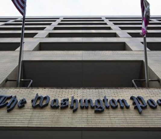El presidente Donald Trump dio este martes un paso más para trasladar al terreno legal su batalla contra los medios de comunicación generalistas, al demandar al diario The Washington Post a través de su campaña electoral
