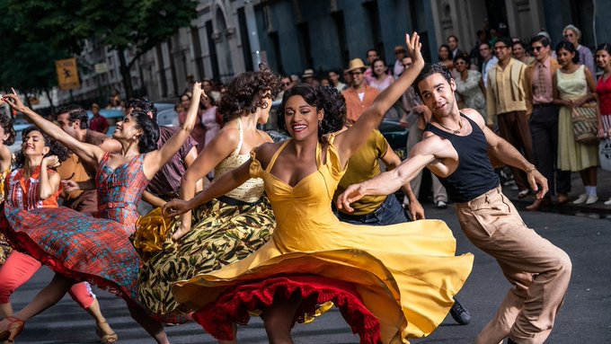 Se trata del primer "remake" en la gran pantalla del musical West Side Story desde el cl&aacute;sico de 1961 en el que Natalie Wood y Richard Beymer se metieron en la piel de Maria y Tony.