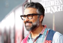 El actor mexicano Jaime Camil, que la próxima semana estrena la comedia televisiva "Broke" en Estados Unidos, aseguró este jueves en una entrevista que en México debería haber "un poco más de responsabilidad" ante la pandemia del coronavirus.