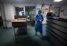 El Ministerio de Salud de Costa Rica confirmó este viernes que una turista estadounidense es el primer caso del nuevo coronavirus COVID-19 en el país centroamericano