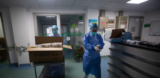 El Ministerio de Salud de Costa Rica confirmó este viernes que una turista estadounidense es el primer caso del nuevo coronavirus COVID-19 en el país centroamericano
