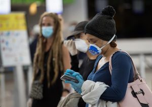 Entre 1.700 y 4.000 ecuatorianos, seg&uacute;n distintas fuentes, se encuentran en el extranjero sin la opci&oacute;n de poder ingresar al territorio nacional debido al cierre de fronteras por el COVID-19