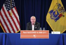 El estado de Nueva Jersey siguió los pasos de Nueva York y su gobernador Phil Murphy ordenó este sábado a sus residentes quedarse en casa y salir si es estrictamente necesario