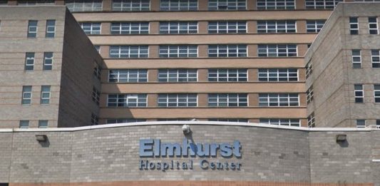 El hospital Elmhurst, en 24 horas entre el martes y el miércoles registró 13 muertos por COVID-19.