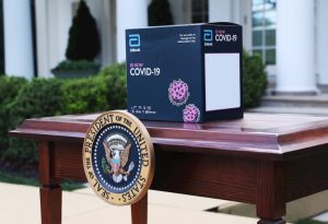 Las empresas con experiencia en el mercado de pruebas "en el hogar" comenzaron a anunciar a mediados de marzo que ofrecer&iacute;an kits para diagnosticar el COVID-19 directo a los consumidores.