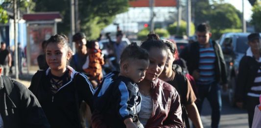 Tres menores salvadoreños han iniciado una cruzada en Estados Unidos para evitar su deportación a su país, donde enfrentan peligro de muerte, y reunificar a su familia