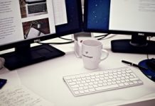 Apple ha dado la opción a la mayoría de sus empleados, también de España, de teletrabajar ante la expansión del coronavirus, lo que ha hecho a través de una carta remitida de forma interna en la compañía por el consejero delegado de la empresa, Tim Cook.