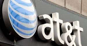 El gigante de las telecomunicaciones estadounidense AT&T anunci&oacute; este viernes la retirada de su consejero delegado, Randall Stephenson