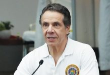 El gobernador de Nueva York, Andrew Cuomo, insistió en que la decisión de levantar la cuarentena corresponde a los estados y no al Gobierno federal.