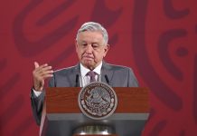 México publica su plan de austeridad para enfrentar la crisis de COVID-19 El Gobierno mexicano publicó este jueves en el Diario Oficial de la Federación el plan de austeridad para enfrentar la crisis de COVID-19 que estará vigente todo el 2020