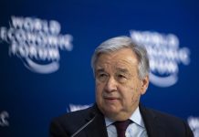 Guterres responde a Trump que "no es el momento" para cortar fondos a la OMS El secretario general de Naciones Unidas, António Guterres, dijo este martes que ahora "no es el momento" para cortar fondos a la Organización Mundial de la Salud