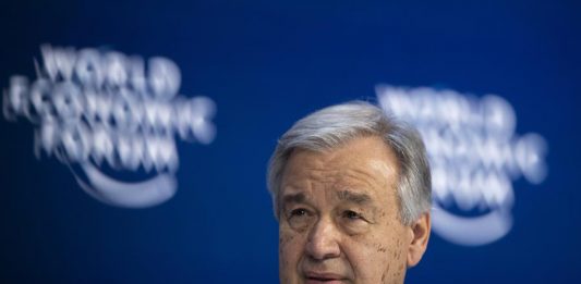 El secretario general de Naciones Unidas, António Guterres, dijo este martes que ahora "no es el momento" para cortar fondos a la Organización Mundial de la Salud