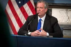 La ciudad de Nueva York va a utilizar 11.000 habitaciones de hotel para aislar a personas con COVID-19 y evitar que contagien a sus familiares, con prioridad para comunidades de pocos recursos e inmigrantes