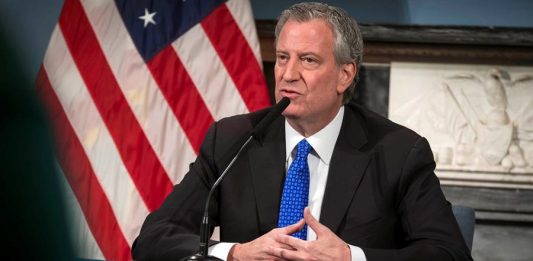 La ciudad de Nueva York va a utilizar 11.000 habitaciones de hotel para aislar a personas con COVID-19 y evitar que contagien a sus familiares, con prioridad para comunidades de pocos recursos e inmigrantes