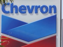 Estados Unidos ordenó a Chevron "cesar gradualmente" sus actividades petroleras en Venezuela, le prohibió perforar o exportar crudo y exigió que reduzca sus operaciones.