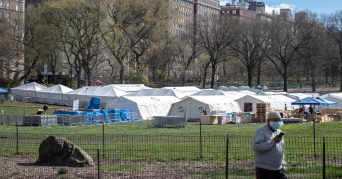 Cuomo recalc&oacute; que, aun si efectivamente se ha alcanzado el "pico" de la pandemia en Nueva York, est&aacute; por verse si ahora las cifras comienzan a caer de forma pronunciada.