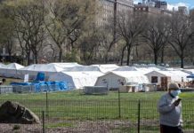 Cuomo recalcó que, aun si efectivamente se ha alcanzado el "pico" de la pandemia en Nueva York, está por verse si ahora las cifras comienzan a caer de forma pronunciada.