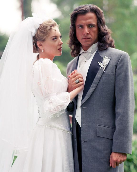 En 1993, Edith Gonz&aacute;lez y Eduardo Palomo enamoraron al mundo con la telenovela "Coraz&oacute;n salvaje". 