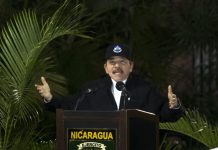 El presidente de Nicaragua, Daniel Ortega, que cumple este martes 26 días sin dar la cara en público en medio de la pandemia por el coronavirus, no es la primera vez que desaparece en medio de una crisis.