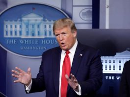 Trump mantendrá indefinidamente el cierre fronterizo con Europa por COVID-19 El presidente Donald Trump anunció este lunes que mantendrá de forma indefinida la prohibición que rige desde hace un mes de ingresar al país desde Europa a causa de la pandemia de COVID-19.