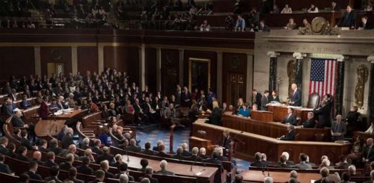 El Congreso de Estados Unidos analiza este miércoles un paquete de asistencia adicional para contener el impacto económico del coronavirus