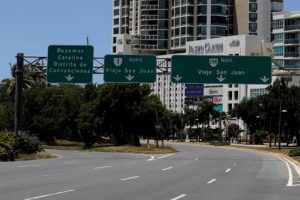 El coronavirus en Puerto Rico, en confinamiento desde mediados de marzo, supondrá un "mazazo" para la economía y el desempleo en la isla