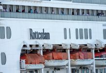 El crucero Rotterdam, que ayudó a aliviar la situación en el Zaandam, un barco de Holland America Line donde en pleno viaje murieron 4 pasajeros y se registró un brote de COVID-19, partió este viernes de Port Everglades