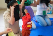 Las autoridades penitenciarias sostienen que es mejor sacar a los niños de manera voluntaria, a lo que se oponen la ONG Reinserta.
