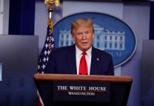 Trump nominará a exresponsable del BM como embajador de EE.UU. en Panamá El presidente Donald Trump nominará al exdirectivo del Banco Mundial Erick Paul Bether, con más de 25 años de experiencia en el sector financiero en Latinoamérica y China, como embajador en Panamá