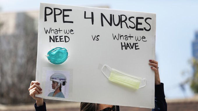 Enfermeras en Los &Aacute;ngeles intensificaron las protestas por la falta de mascarillas y equipo de seguridad en los hospitales para atender pacientes de COVID-19.