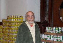 Rev. Dr. K Karpen, liderando el servicio humanitario en Manhattan