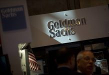 Goldman Sachs también advirtió de que para que la recuperación sea exitosa los responsables políticos "deben seguir vigilantes y proporcionar un apoyo total".