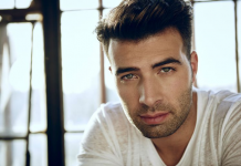 Jencarlos Canela reveló que ya está grabada la segunda temporada de "The Expanding Universe of Ashley Garcia", la serie de Netflix en la que interpreta a Víctor.