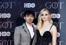 Joe Jonas revela sus planes para su primer aniversario con Sophie Turner A Joe Jonas le habría encantado celebrar su primer aniversario de bodas con su esposa, la actriz Sophie Turner, en Las Vegas, la ciudad estadounidense donde se casaron en secreto
