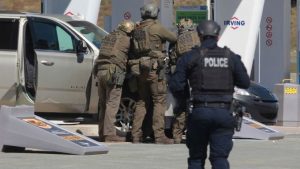 El tiroteo m&aacute;s sangriento de la historia moderna de Canad&aacute;, que caus&oacute; la muerte a 23 personas durante el fin de semana, se inici&oacute; como un caso de violencia dom&eacute;stica