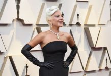 Lady Gaga pide a los expertos en tecnología que se unan contra el coronavirus La artista pidió a estos expertos que empleen su tiempo y su talento aplicado a la tecnología y los datos "para cambiar el mundo antes de que el mundo nos cambie a nosotros".