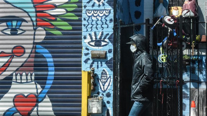El índice general de desempleo subió de 3,5 % en febrero al 4,4 % en marzo, pero entre los hispanos saltó de 4,4 % a 6 %.