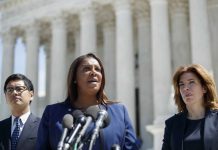 Una coalición de tres estados liderada por Nueva York pidió este lunes a la Corte Suprema de Estados Unidos que ponga en alto temporalmente la regla de carga pública