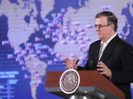 Al menos 2.800 mexicanos están varados en el mundo por la pandemia Al menos 2.842 mexicanos permanecen varados en distintos países por la pandemia del COVID-19, mientras que otros 8.880 han regresado a México desde el inicio de la crisis, informó este sábado el secretario mexicano de Relaciones Exteriores, Marcelo Ebrard.