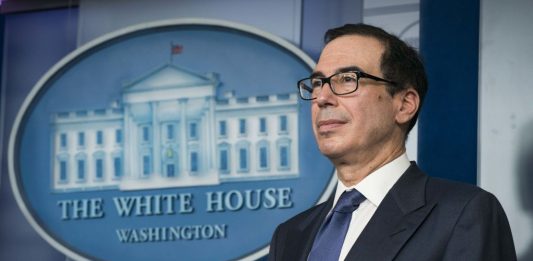 Steven Mnuchin, consideró este domingo que la economía de EEUU podría recuperarse el próximo verano