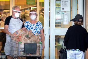 Florida report&oacute; este domingo 19 muertes m&aacute;s y 689 nuevos contagios en las &uacute;ltimas 24 horas para un total de 1.074 fallecimientos por COVID-19 y 31.528 infectados en el estado