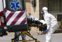 Una llamada anónima dio la alerta. Un anciano había aparecido muerto en el cobertizo de una residencia de Andover.
