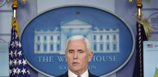 Mike Pence, aseguró este domingo que "nadie" quiere más la reapertura del país que el presidente Donald Trump