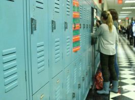 El presupuesto aprobado mantendrá la ayuda base (Foundation Aid) en $18.4 mil millones para el año escolar 2020-21, el mismo nivel que el año pasado.