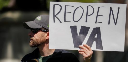 Las protestas se están multiplicando en distintas partes de EE.UU. para presionar al presidente Donald Trump y a los gobernadores de los estados para que levanten las medidas de confinamiento