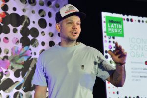 El puertorrique&ntilde;o Residente anunci&oacute; este domingo que el lunes tendr&aacute; una charla en directo con la congresista dem&oacute;crata de origen boricua Alexandria Ocasio-Cortez.