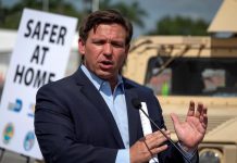 No hay fecha para "reabrir" Florida, pero se hará "con método" y "bien" El gobernador de Florida, Ron DeSantis, afirmó este viernes que no tiene decidida una fecha para "reabrir" el estado y aseguró que su intención es hacerlo "con método y seguridad"
