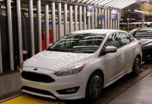 Sector automotriz acelera sus planes para volver al trabajo en Norteamérica El sector del automóvil en Norteamérica está acelerando los preparativos para el reinicio de sus factorías en la región