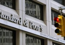 La agencia de calificación de crédito Standard & Poor's advirtió este miércoles en un informe que todos los indicadores económicos del sector público en Estados Unidos están ya a la baja por el impacto del coronaviru