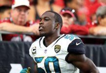 Telvin Smith, exapoyador de los Jaguars de Jacksonville, fue arrestado este miércoles y acusado de un cargo de actividad sexual ilegal con menores de edad